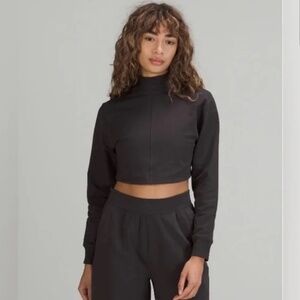 ~NWOT Lululemon reversible LA mock neck long sleeve~
